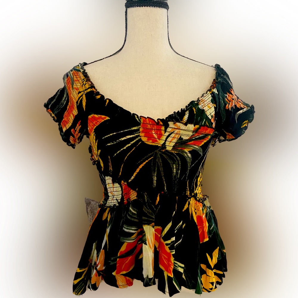 Tropical top